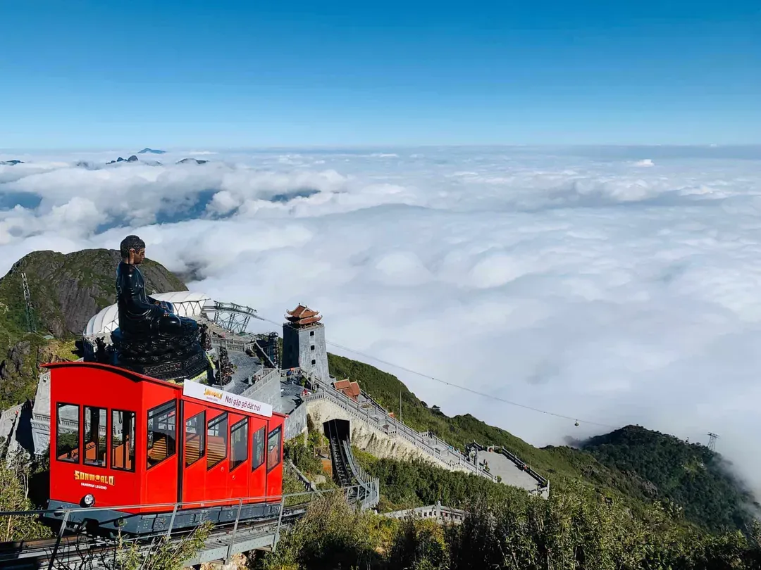 最美北越～沙壩夢幻山城、龍雲天空步道、芒花登山列車、全程五星飯店五日