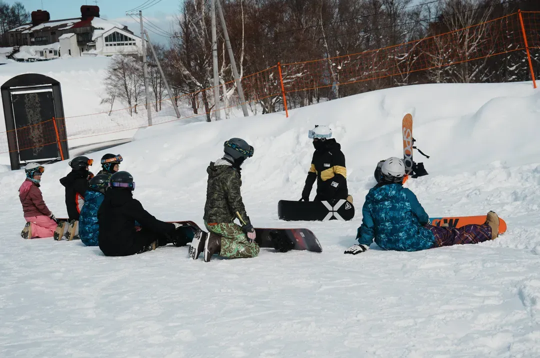 【札幌手稻滑雪一日遊】單板滑雪中文教練課程｜含雪具租借．贈送滑雪拍攝服務-9