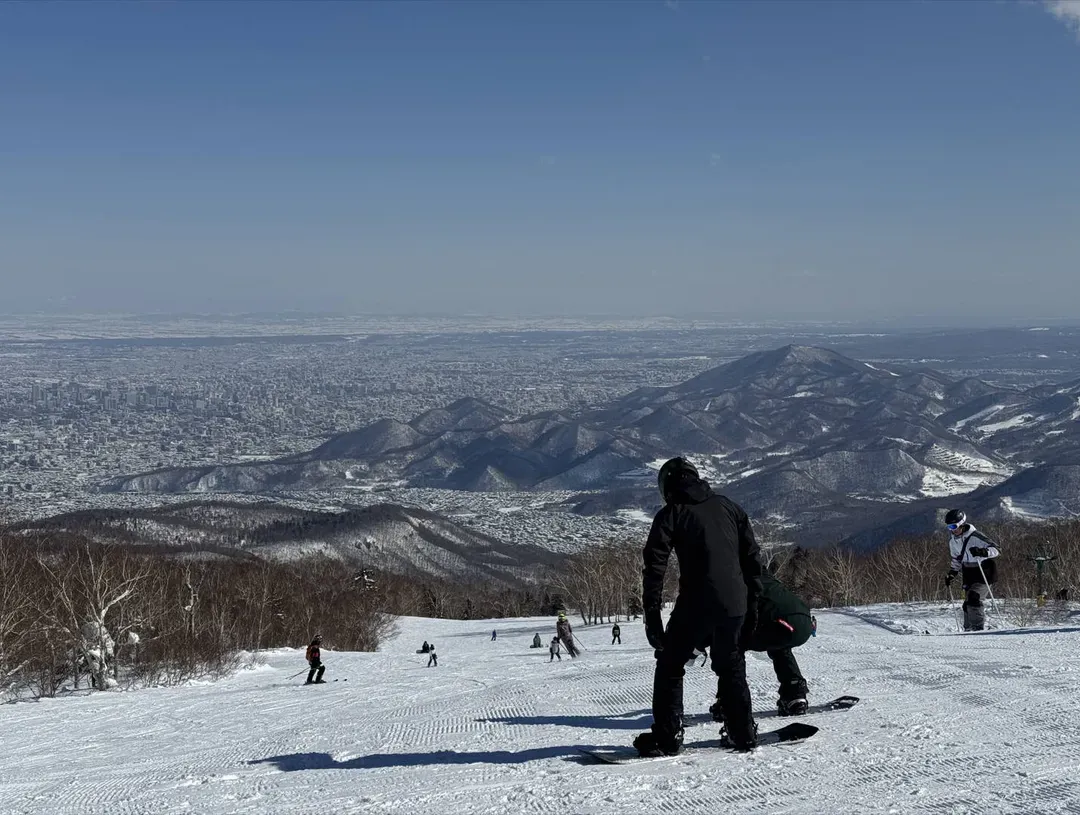 【札幌手稻滑雪一日遊】單板滑雪中文教練課程｜含雪具租借．贈送滑雪拍攝服務-11