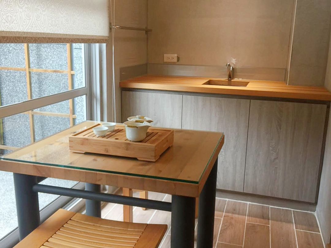 Back Mountain Guest House A Hall-9