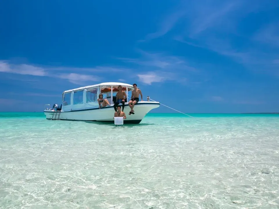石垣島一日遊推薦,【石垣島一日遊】幻影島登陸、川平灣獨木舟 & 珊瑚礁浮潛