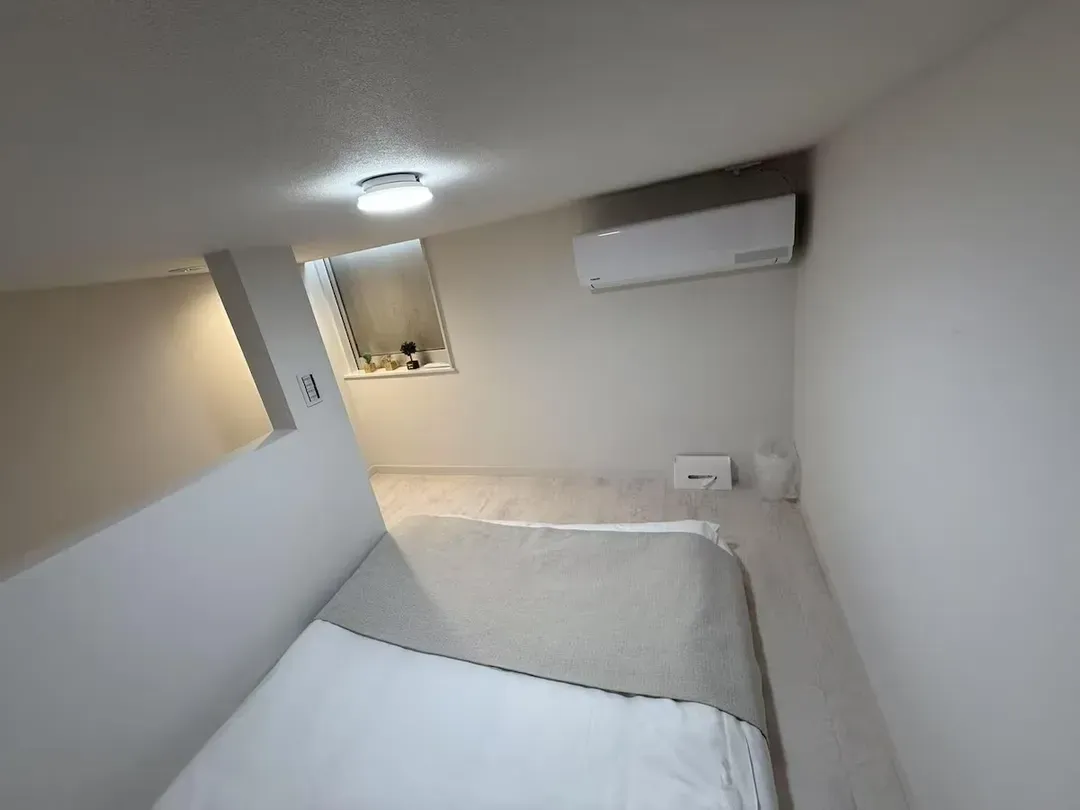 上野站步行5分鐘/2臥1廳/42㎡/步行可至阿美橫丁與上野公園/二層獨棟/最多可住8人