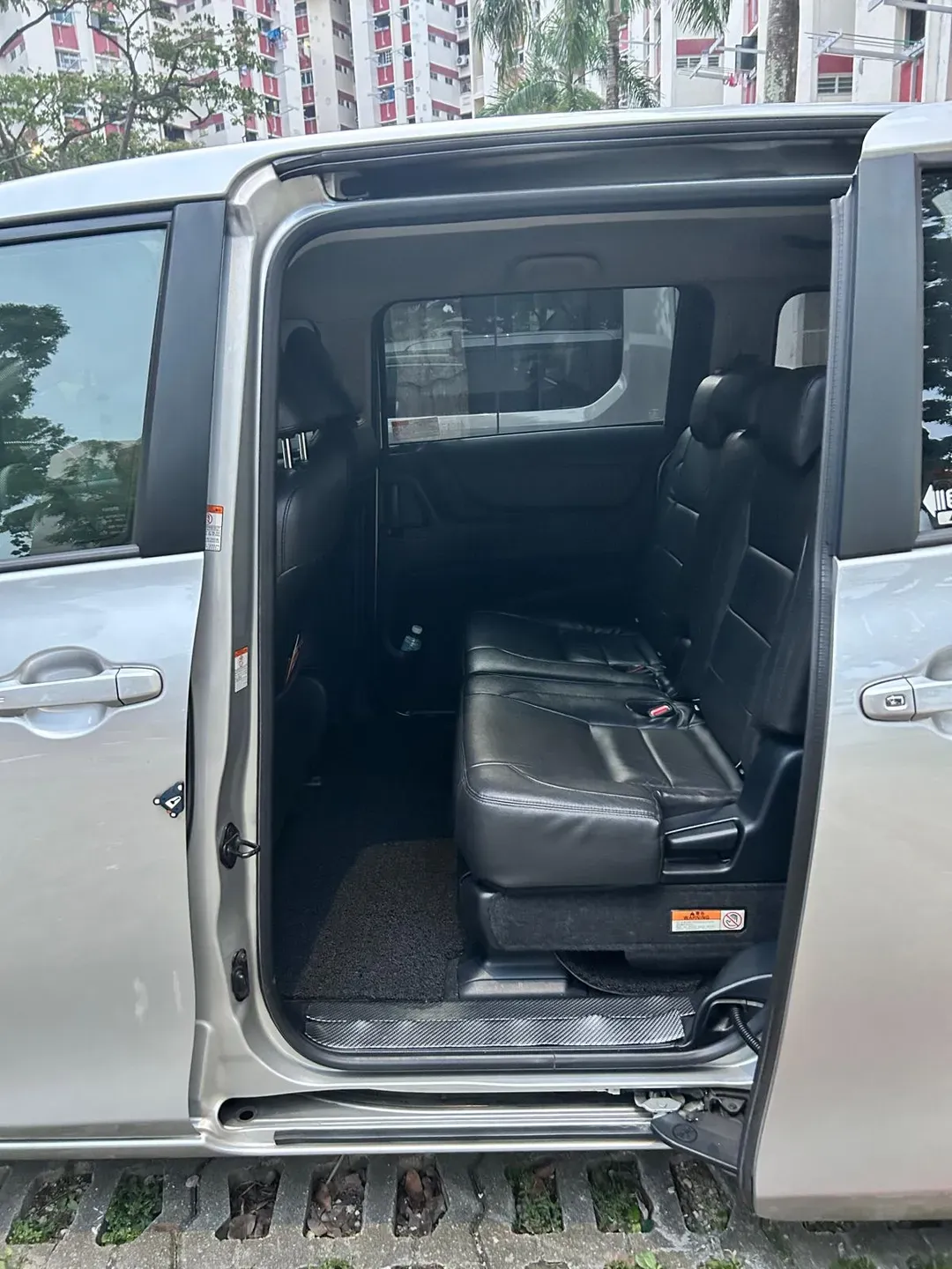 【新加坡接送機+4小時私人包車】樟宜機場(SIN)-濱海灣遊輪中心接送機專車 (Economy 6 MPV 1~4人)-6