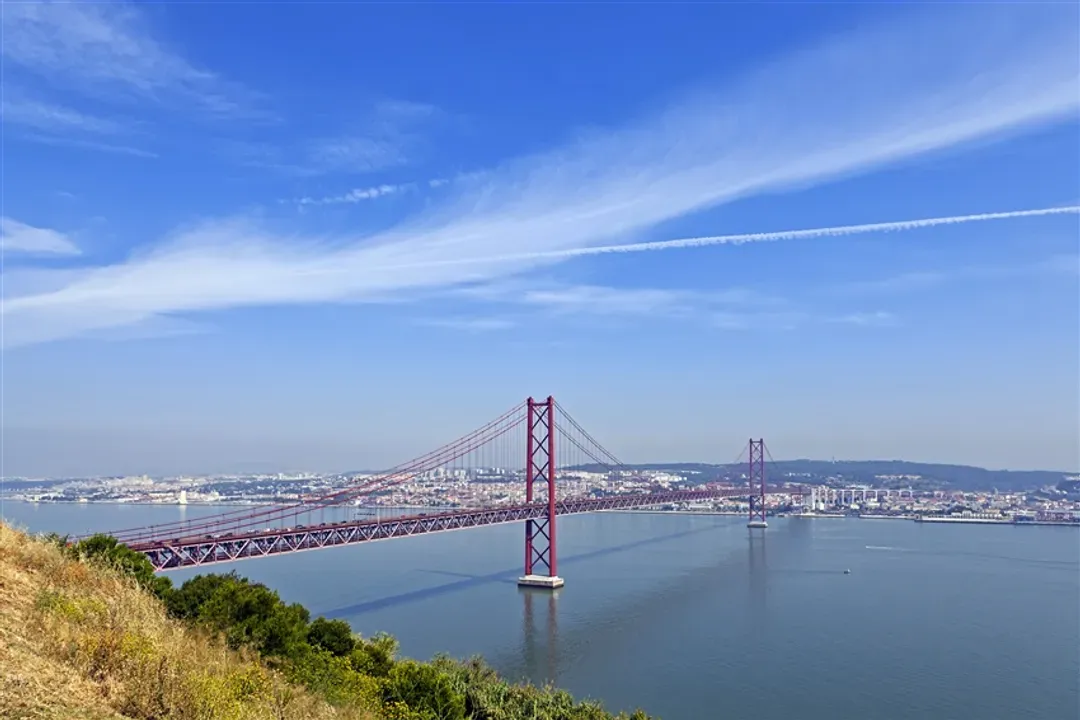 旅展限定葡萄牙│波多、里斯本輕旅行．科英布拉最古老大學．辛特拉宮入內．雙點進出．雙主城連住11日-17