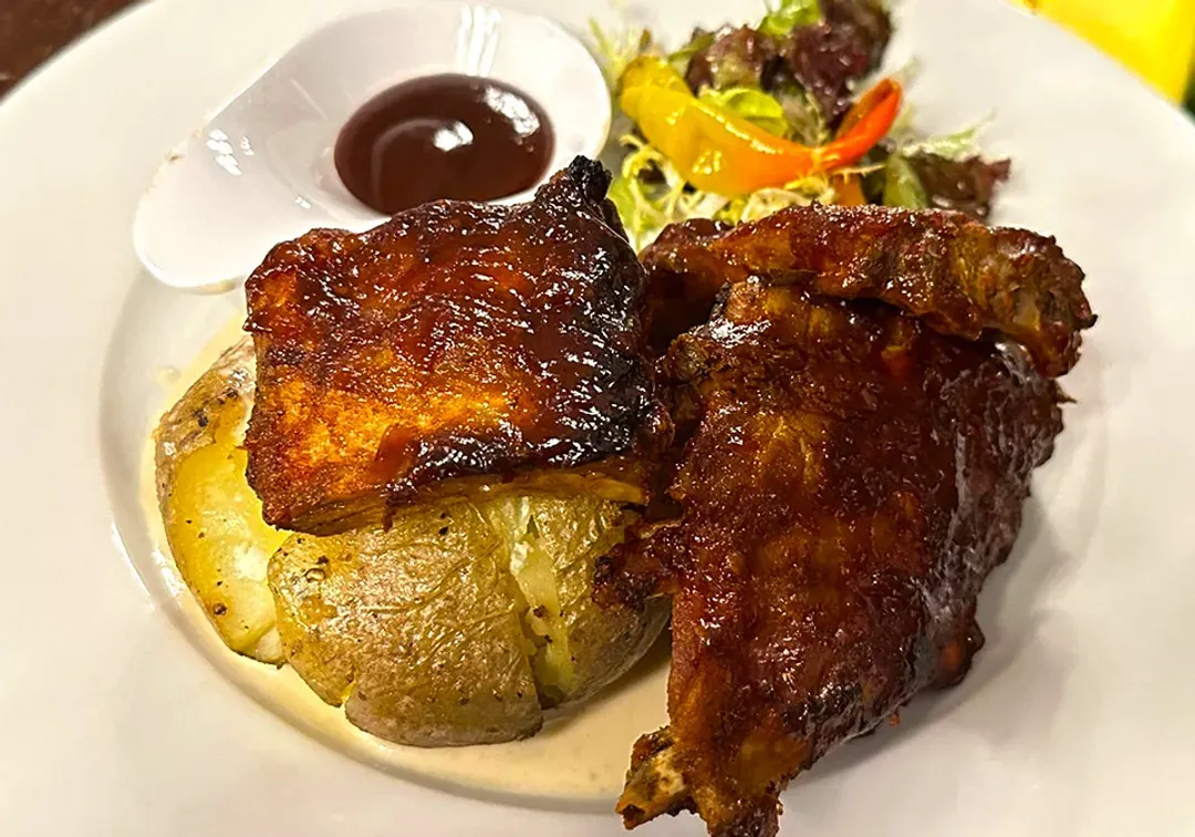肋排餐