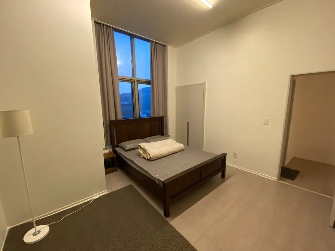 Clean & comfortable accommodation in Seomyeon Station in the center of Busan[MRT 5mins, 99m2)-4