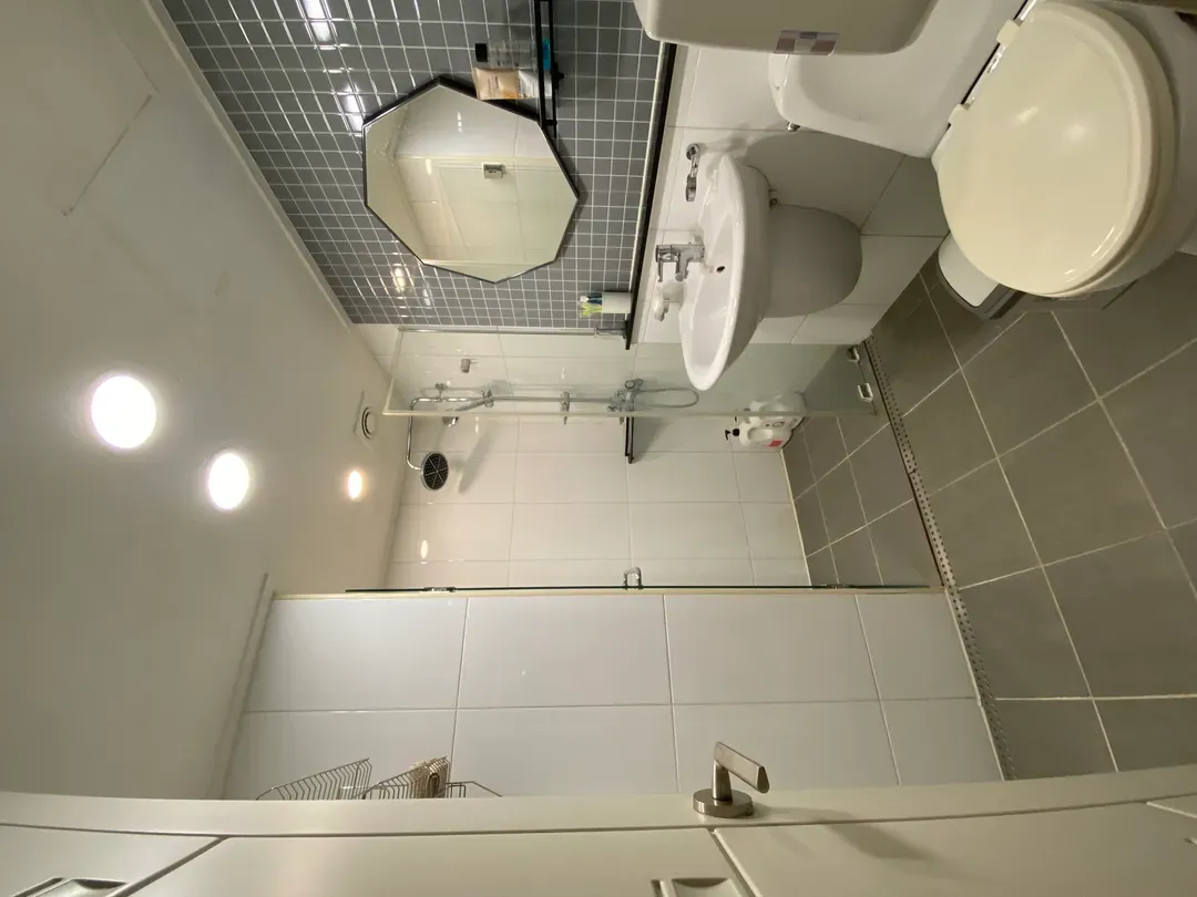 Clean & comfortable accommodation in Seomyeon Station in the center of Busan[MRT 5mins, 99m2)-12