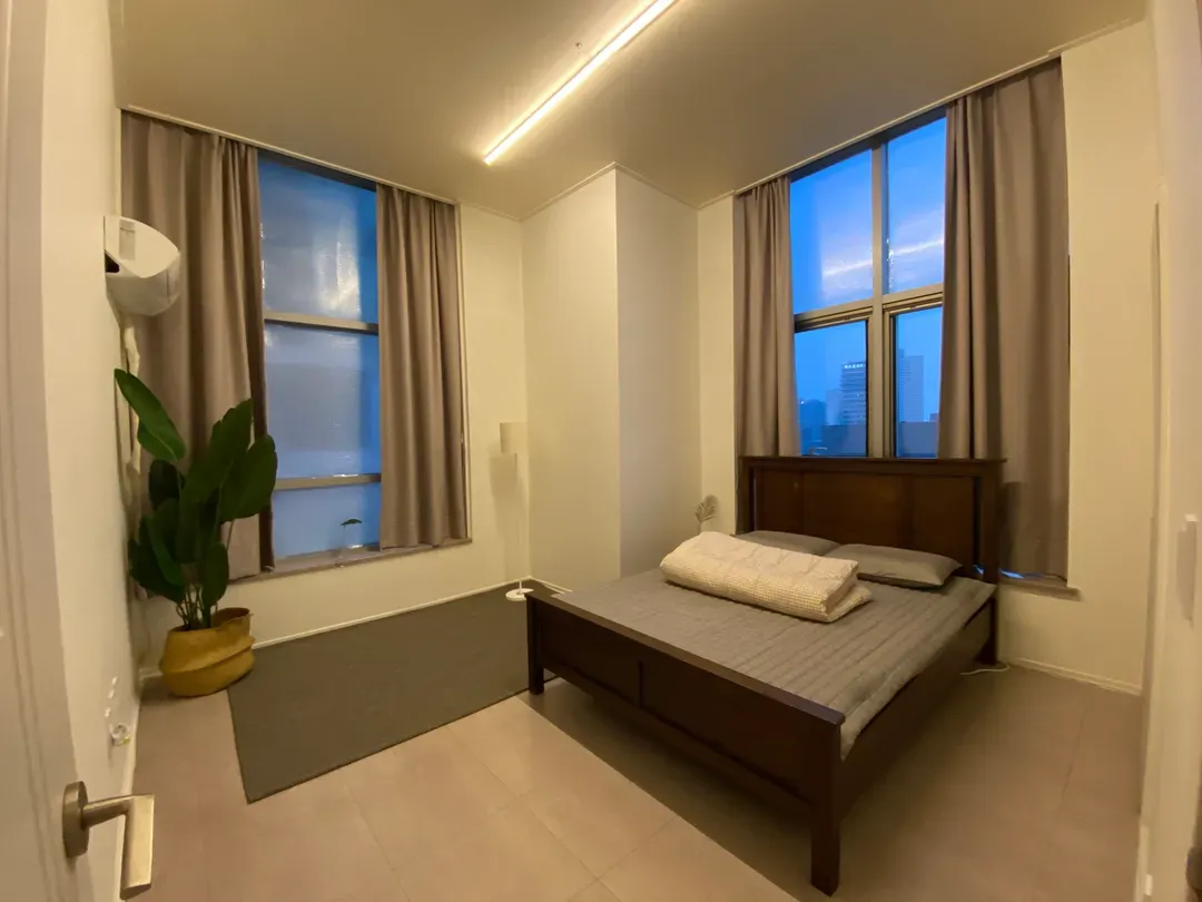 Clean & comfortable accommodation in Seomyeon Station in the center of Busan[MRT 5mins, 99m2)-11