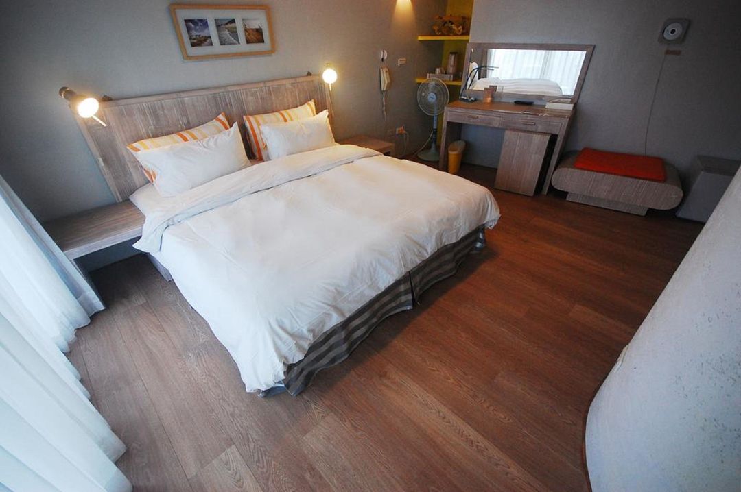 Orange moon bed and breakfast