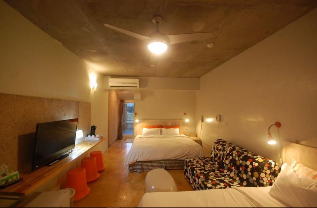 Orange moon bed and breakfast