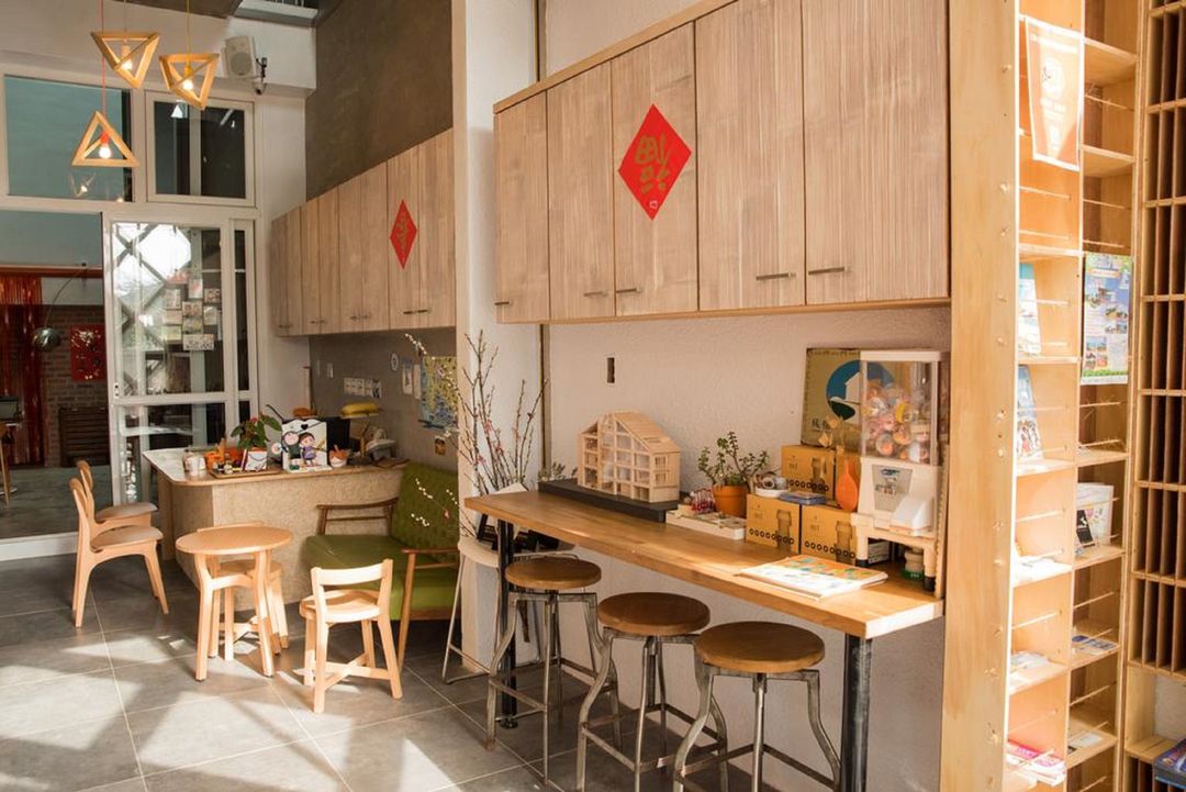 Orange moon bed and breakfast