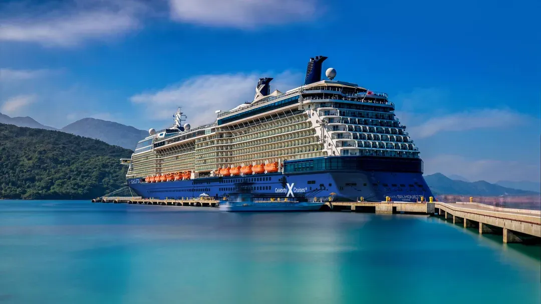 嘉印號 Aerial-名人郵輪－嘉印號Celebrity Silhouette