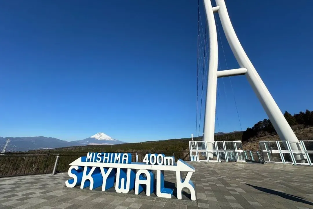 輕奢行│關東伊豆鐵道│豪華列車SAPHIR踴子號．三島天空步道．伊豆全景公園．神秘堂島天窗洞｜溫泉5日-10