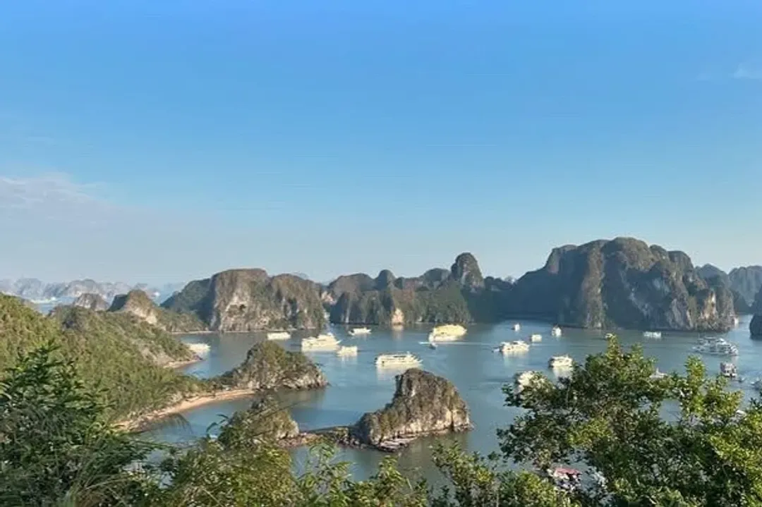 下龍灣(海上桂林；聯合國世界遺產目錄)