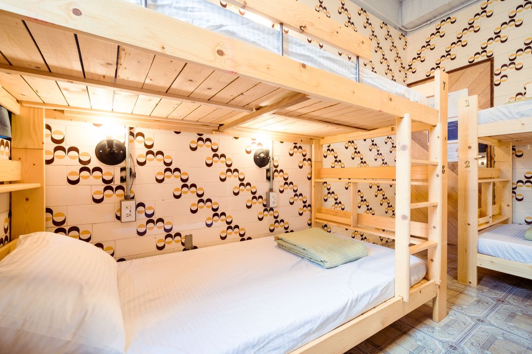 平安港 混合房 (male and female mixed room)