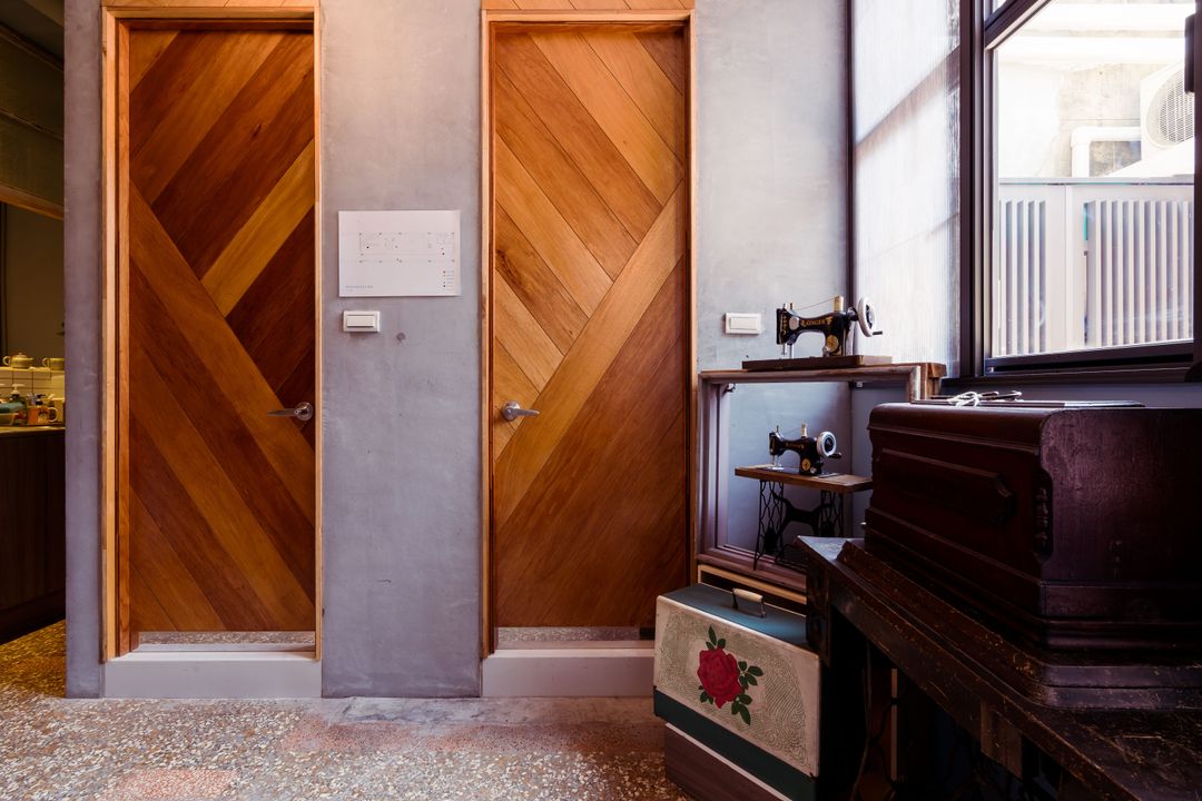 一樓公共浴廁  1F shared bathroom