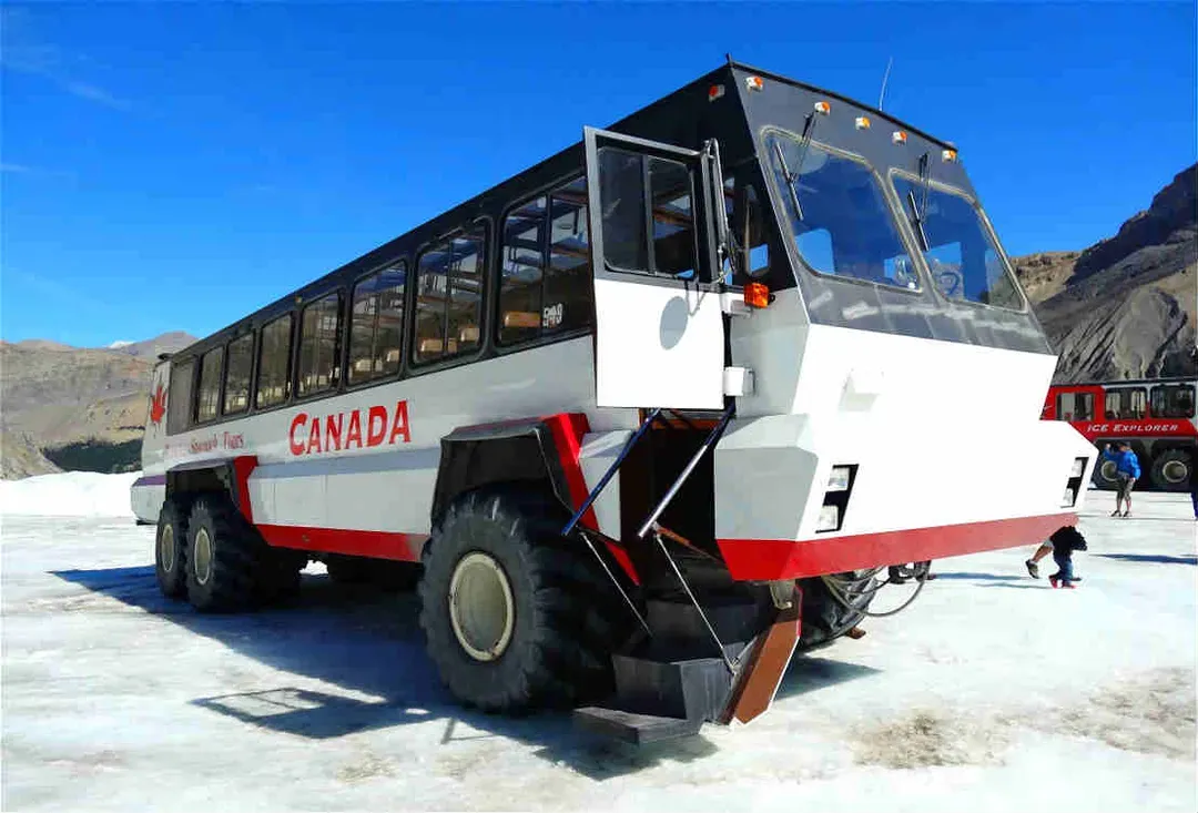冰原雪車-兩種交通工具