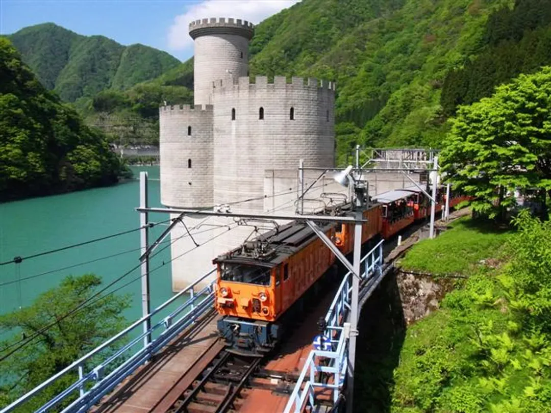 黑部峽谷(鐵道小火車)