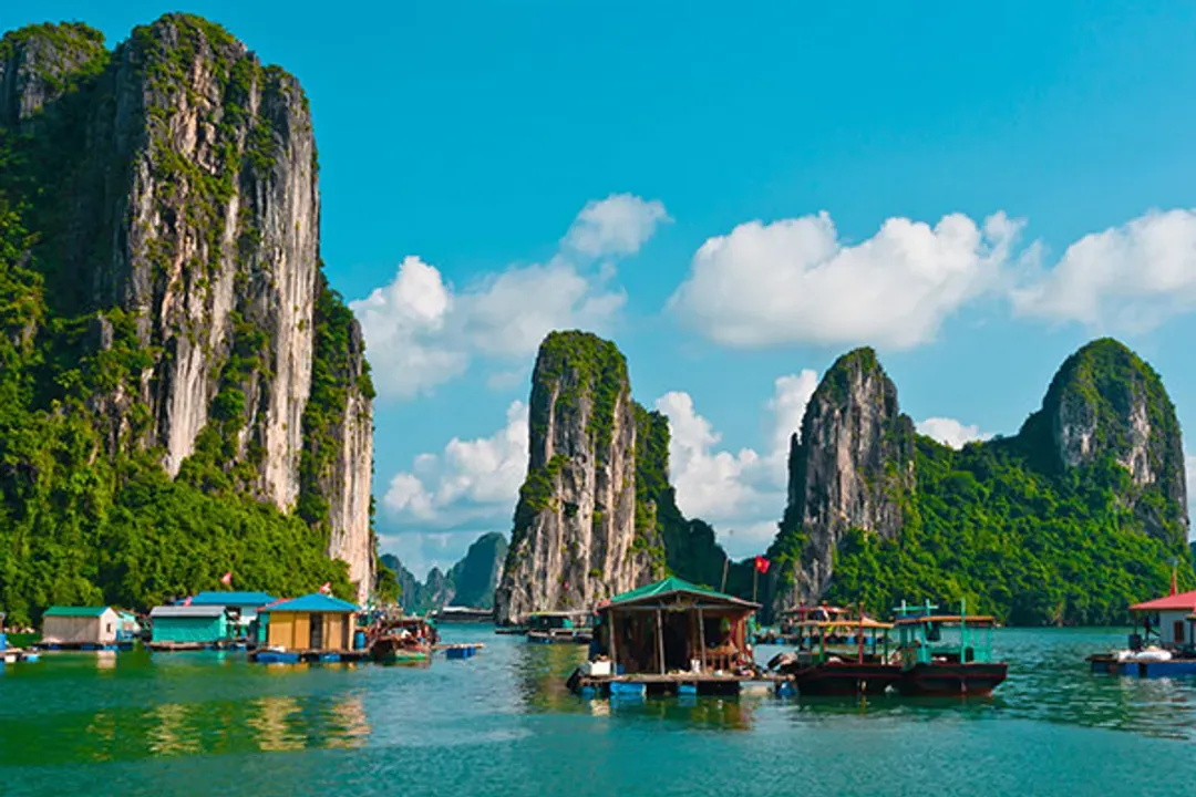 下龍灣(海上桂林;聯合國世界遺產目錄)