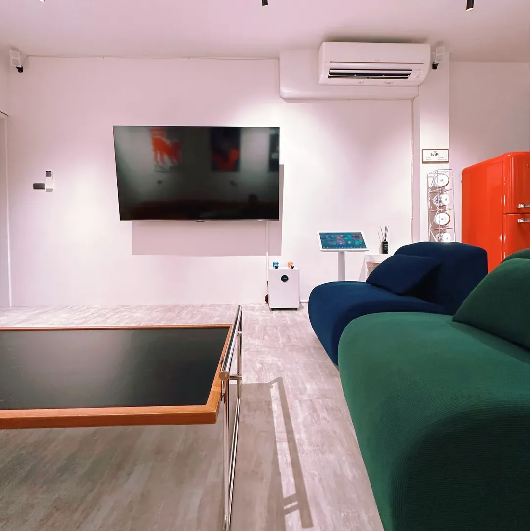 台南包栋酩宿｜6-12人包栋、调酒/电麻/KTV/酒吧风、近台南火车站