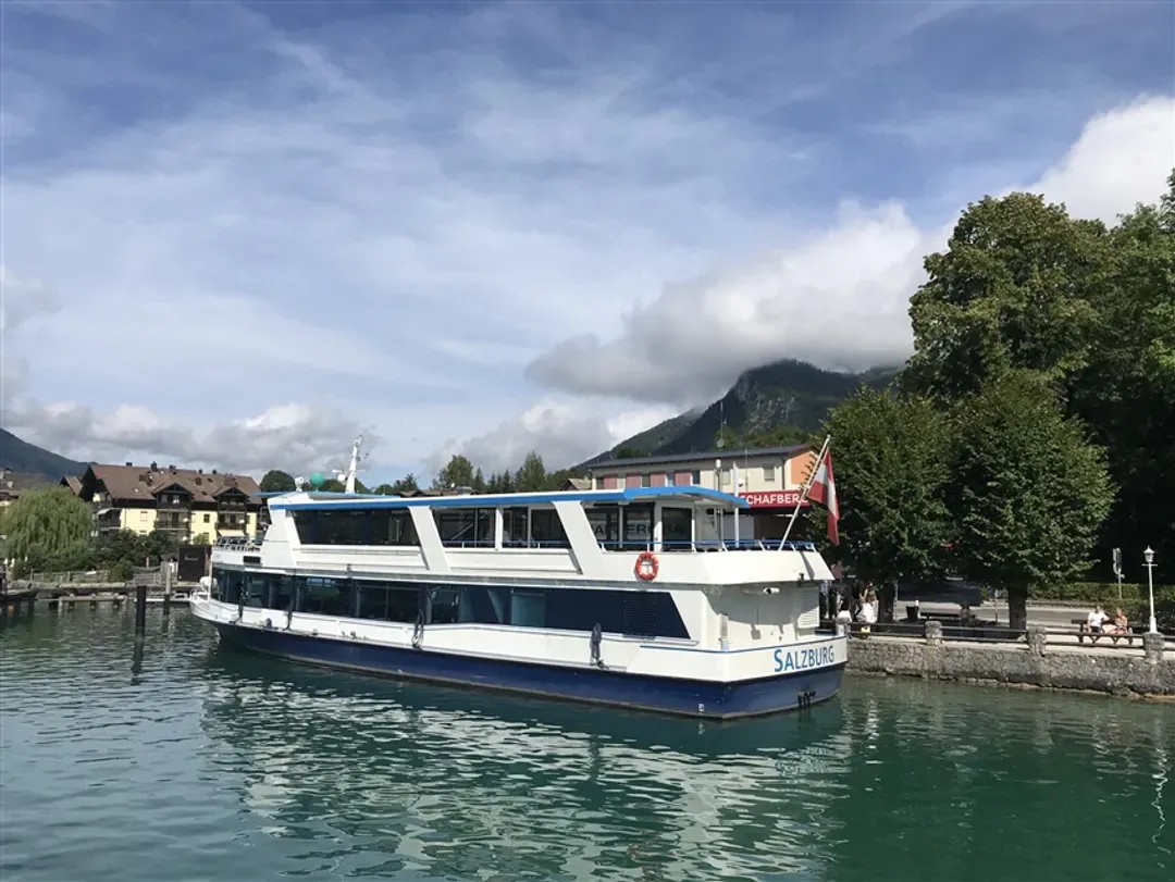 早鳥折3千|奧捷10日|絕美湖景國王湖遊船,哈修塔特,鹽湖遊船,童話庫倫洛夫,維也納熊布朗,美景宮,百水公寓10日-11