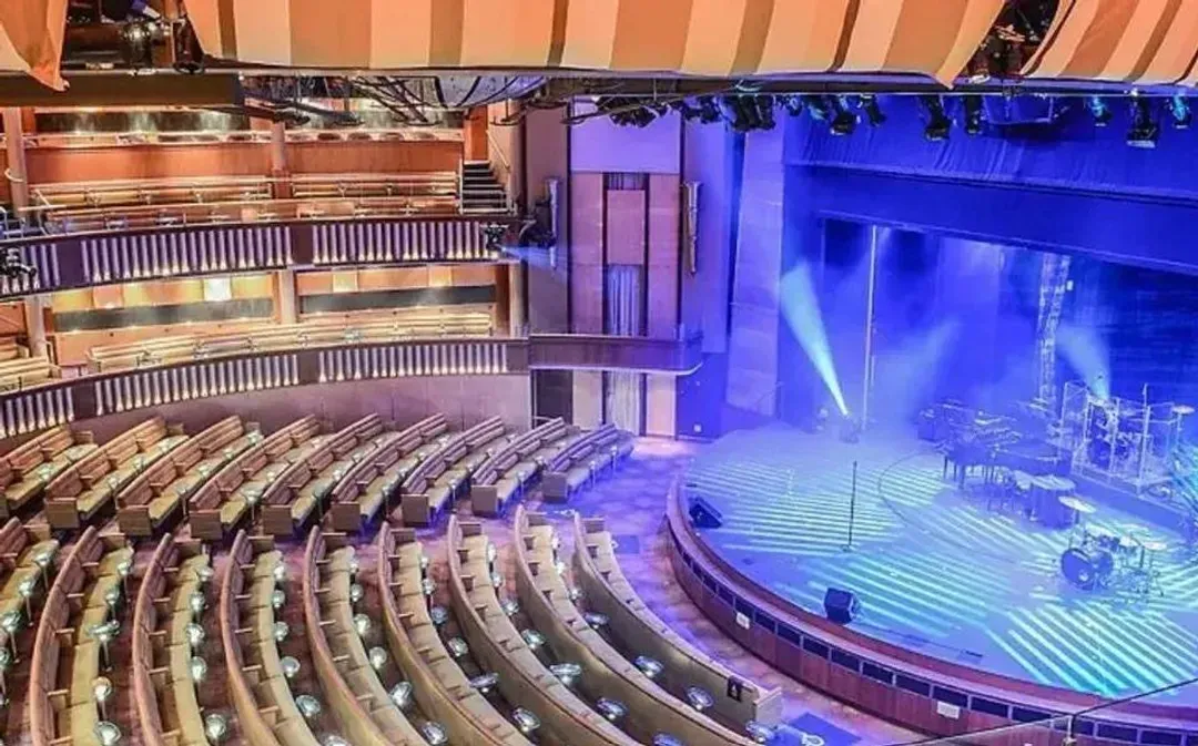 【名人遊輪尖峰號】CELEBRITY SUMMIT～ 阿拉斯加哈伯德冰川8天，溫哥華登船-10