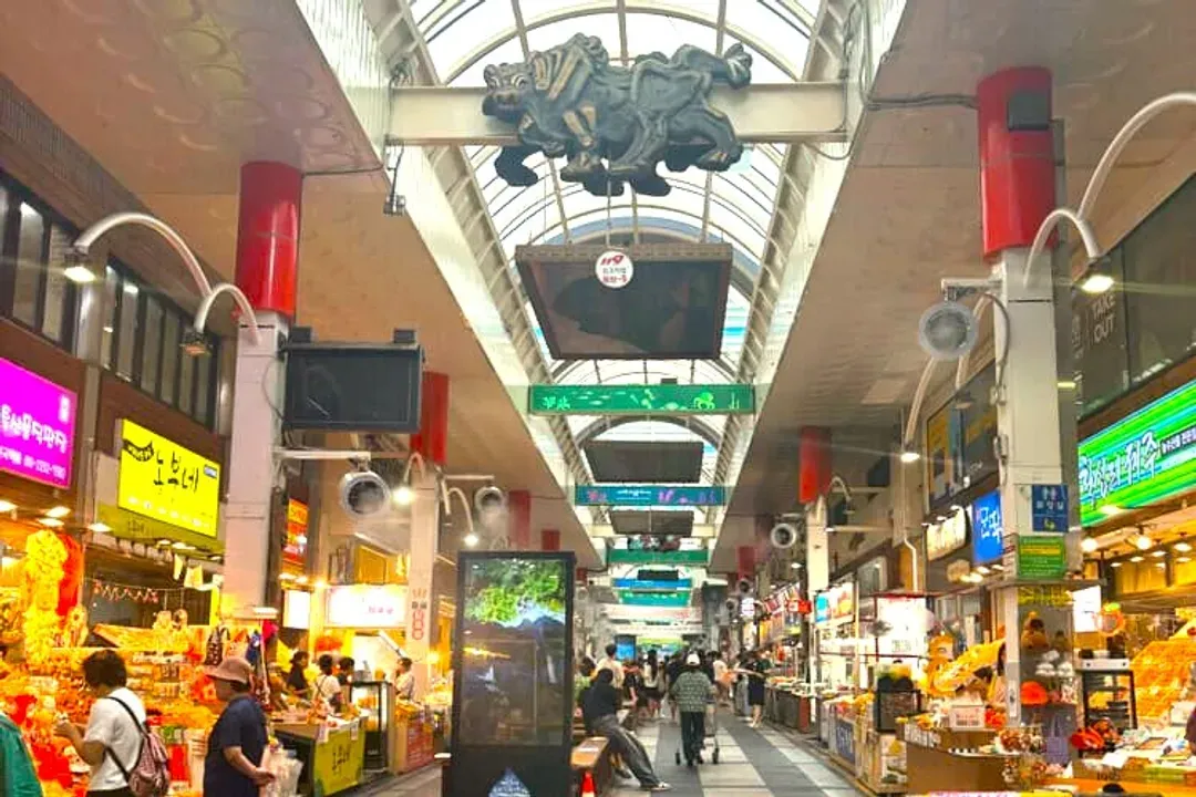 西歸浦每日偶來市場