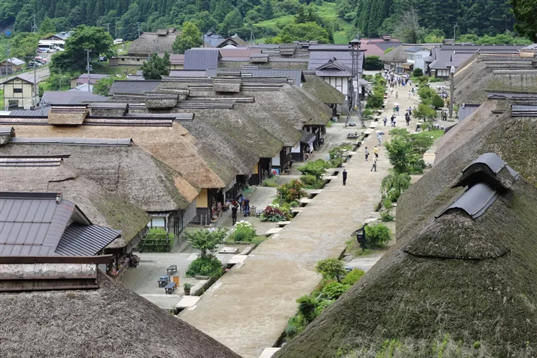暑假好食在東北旅遊|銀山溫泉街.藏王御釜.五色沼.世界玻璃館.鶴城.合掌村.熊野大社.松島遊船.牛舌餐.採果.溫泉五日-6