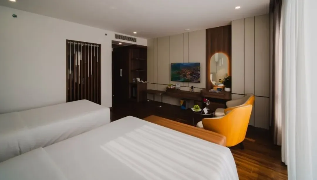 HALONG PLUS HOTEL