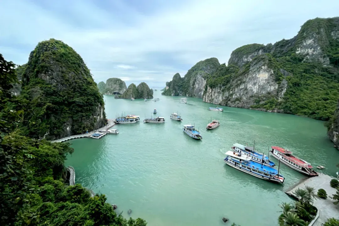下龍灣(海上桂林；聯合國世界遺產目錄)