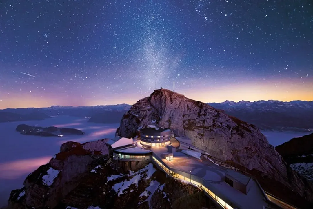 皮拉圖斯山山頂飯店-仰望靜瑟星空，俯瞰壯麗景致