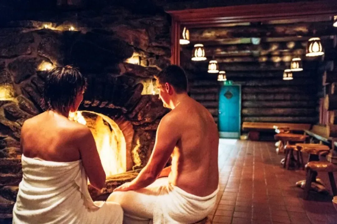 Kakslauttanen Arctic Resort, Lapland, Finland-卡克斯勞特恩度假村(煙燻桑拿+極地冰池)