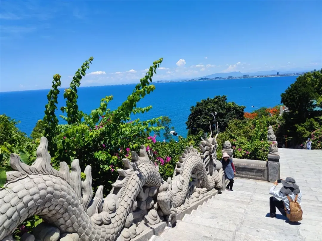 超值奢旅｜【升等全程五星飯店】越南峴港雙城‧巴拿山黃金佛手天空步道‧五行山登高‧漫遊會安古鎮‧不進購物站五日｜高雄出發-11