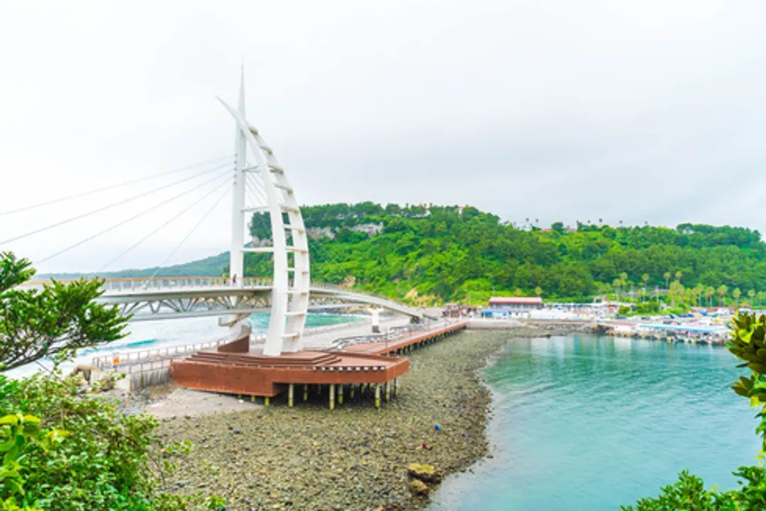 鳥島跨海大橋~新緣橋