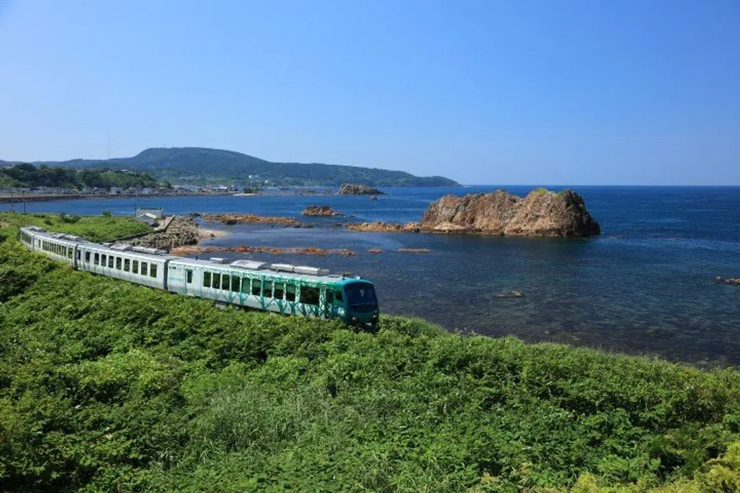 白神號(橅)-白神號景觀列車(弘前駅++深浦駅)