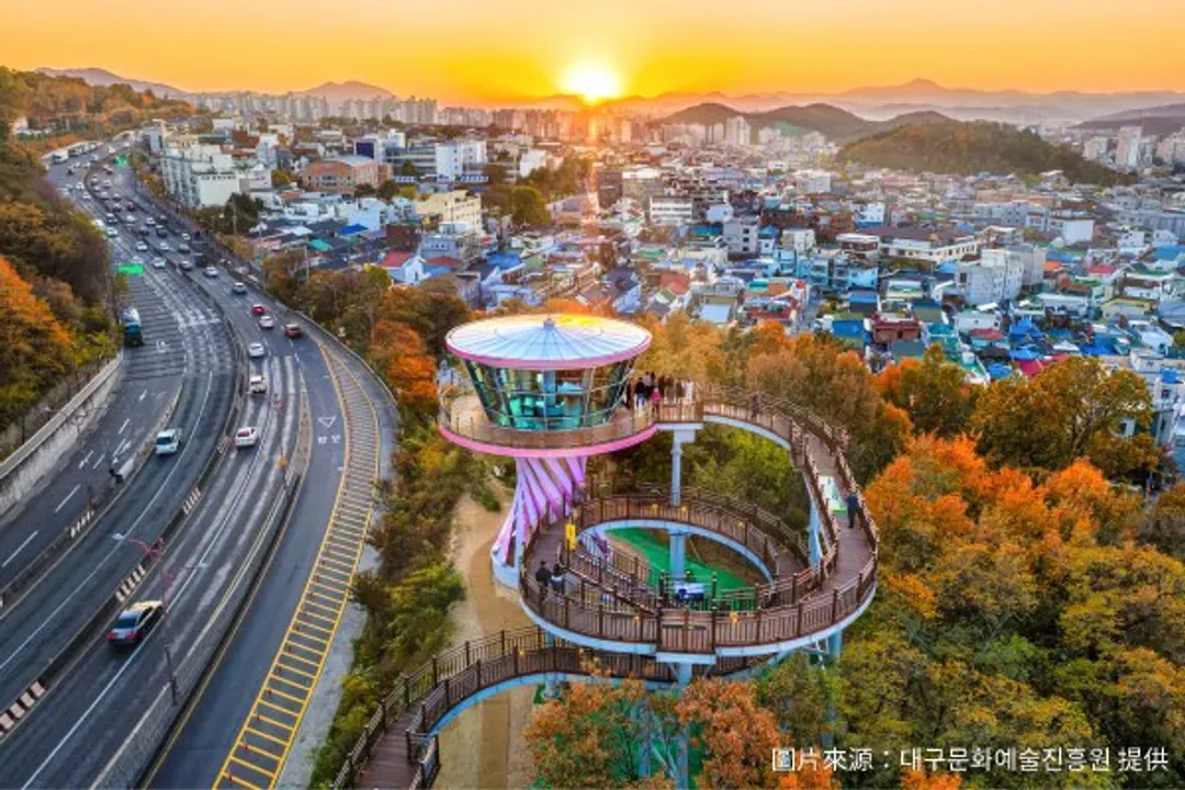 【釜邱FUN暑假、早鳥第二人減3000】EWORLD樂園、渠道滑車、海岸列車、美人魚秀五日