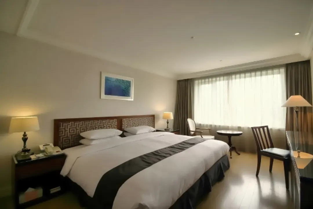 濟州五星 東方飯店&賭場 JEJU ORIENTAL HOTEL-濟州市區五星：東方飯店&賭場 JEJU ORIENTAL HOTEL或同級(乙晚)