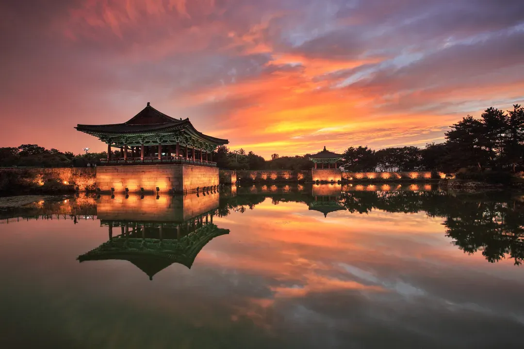 東宮與月池