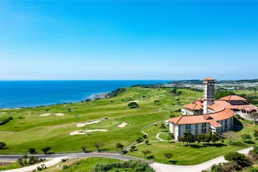 2-Day Golf Tour: Okinawa Southern Links Golf Getaway with 2 Days and 2 Rounds | Stunning Ocean-Crossing Swings・One-Stop Resort Stay | Private Car Transfers Throughout