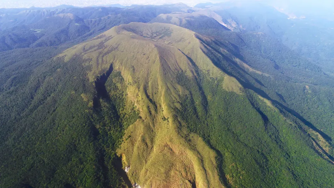 (限非台灣籍選手) 2026陽明山馬拉松｜參賽權＋2晚陽明山住宿（含桃園機場/松山機場/台北車站 ↔ 飯店來回專車接送）-5