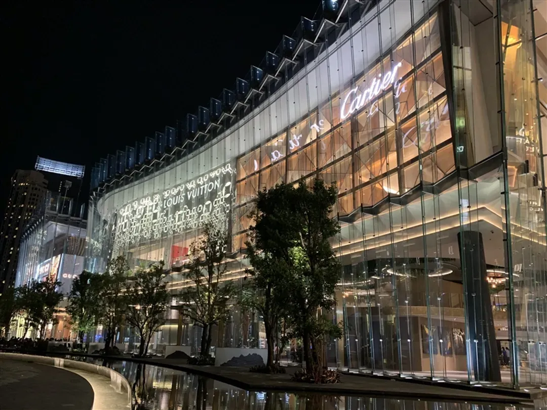 泰國旅遊│曼谷國際五星1晚,侏儸紀恐龍沉浸展,綠山動物園,陽光格蘭島,河畔夜市,星光高空酒吧6日-5