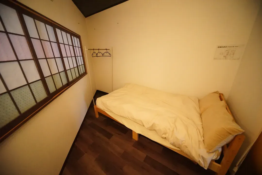 寝室３