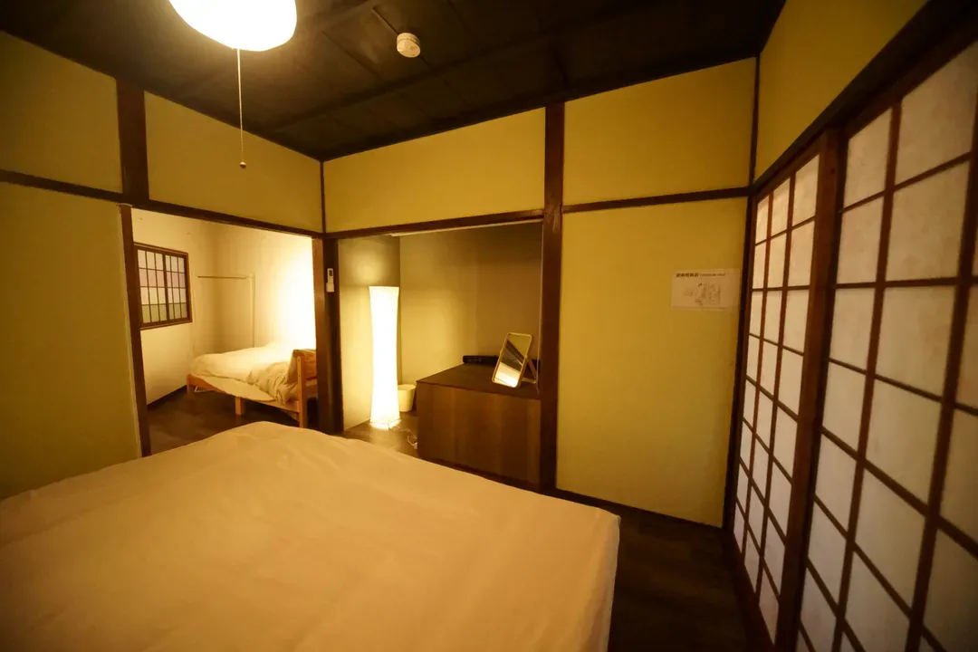 寝室２