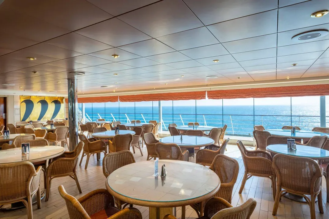 【MSC歌劇號】MSC OPERA MSC Grand Voyages 19 晚單程:從法國馬賽(普羅旺斯)至馬提尼克島法蘭西堡-10