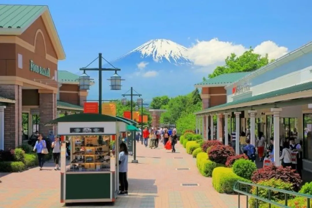 御殿場：PREMIUM OUTLETS