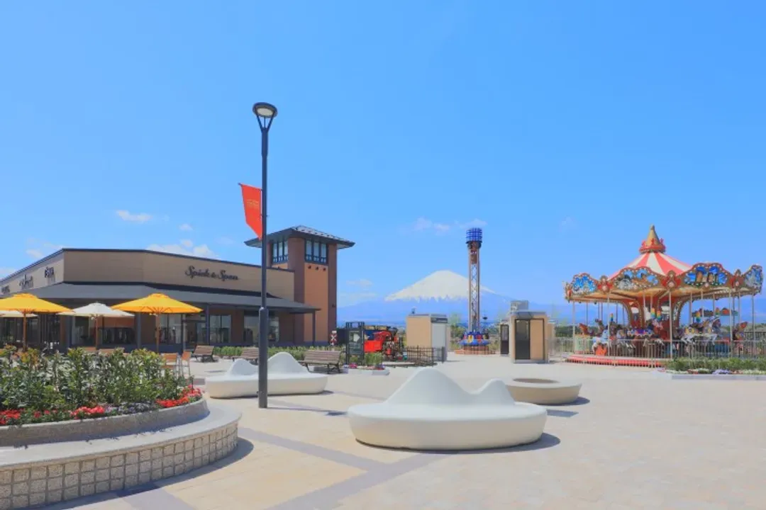 御殿場：PREMIUM OUTLETS