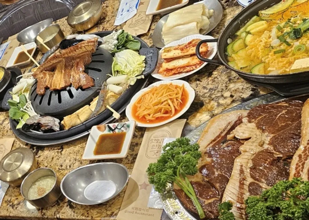 名門私廚醬烤豬肉吃到飽+海鮮涮涮鍋-地方風味餐