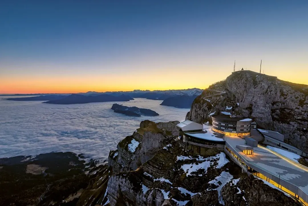 皮拉圖斯山山頂飯店-仰望靜瑟星空，俯瞰壯麗景致