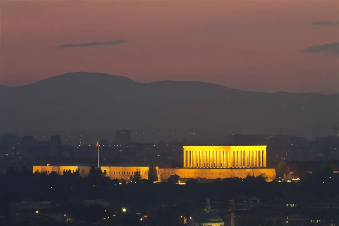 旅展折3,000》經典土耳其旅遊10日│土航直飛、早鳥購熱氣球│考古博物館、經典漢堡餐、仿洞穴、品酒之旅-5