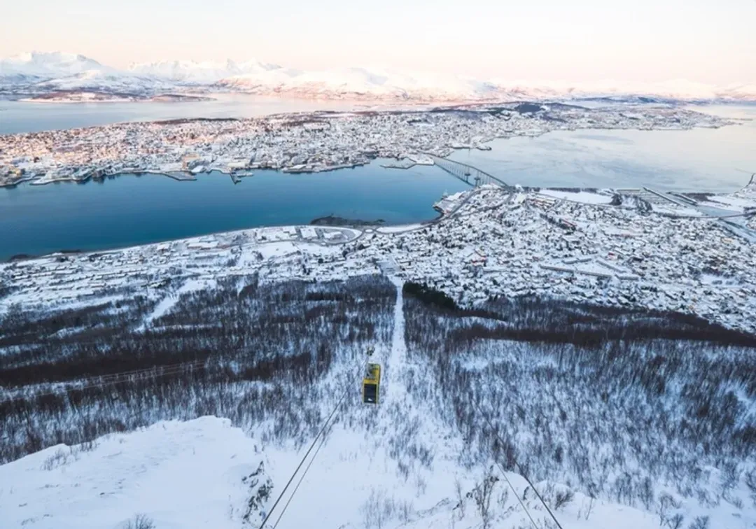 雄獅旅遊,挪威,特羅姆瑟纜車,Fjellheisen空中纜車,Storsteinen山